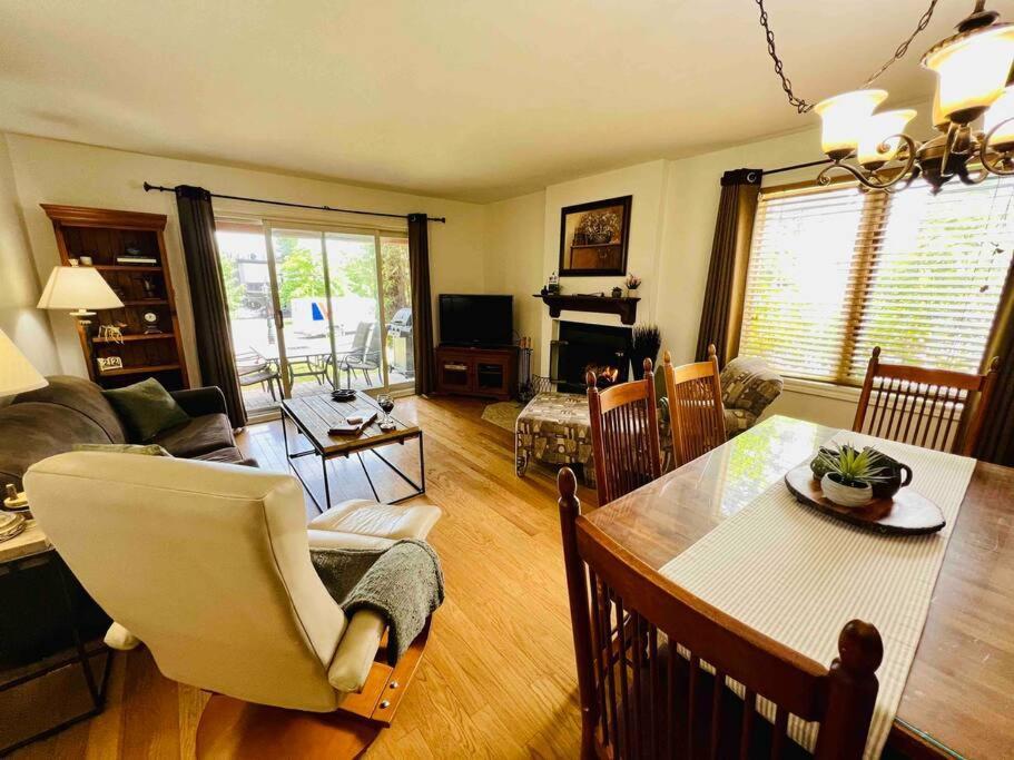 P Tit Boreal- 2 Minutes De La Plage Memphremagog Apartamento Exterior foto